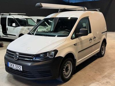 Begagnad VW Caddy 75 HK (55 kW) 2017 Vit Minibuss