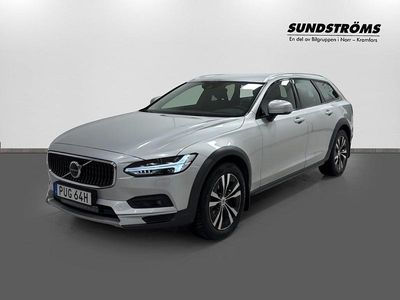 Silver Begagnad 2020 Volvo V90 CC Momentum Kombi | 359 900 kr (Marknadspris)