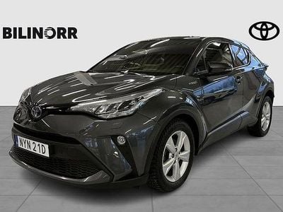 Mörkgrå Begagnad 2021 Toyota C-HR Edition SUV | 239 000 kr (Marknadspris)