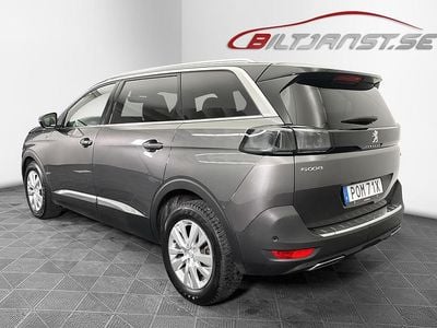 Begagnad Peugeot 5008 2023 Grå SUV