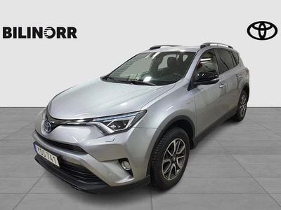 Silver Begagnad 2018 Toyota RAV4 Hybrid Edition SUV | 249 900 kr (Marknadspris)