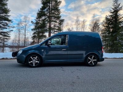 begagnad VW Caddy 1.9 TDI DIESELVÄRMARE 20700MIL