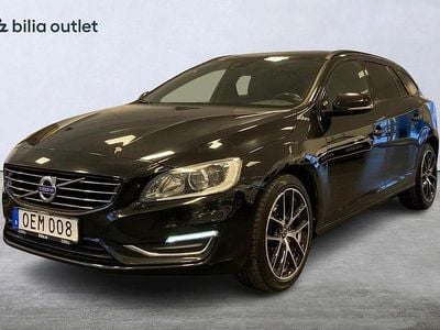 Begagnad Volvo V60 Momentum 190 HK (139 kW) 2016 Svart Kombi