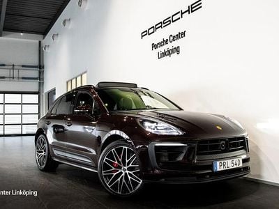 Röd Begagnad 2023 Porsche Macan S SUV | 599 000 kr