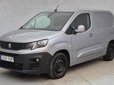 Begagnad Peugeot Partner 131 HK (96 kW) 2019 Grå Minibuss