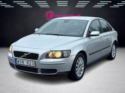 Begagnad Volvo S40 140 HK (102 kW) 2005 Ljusgrå Sedan