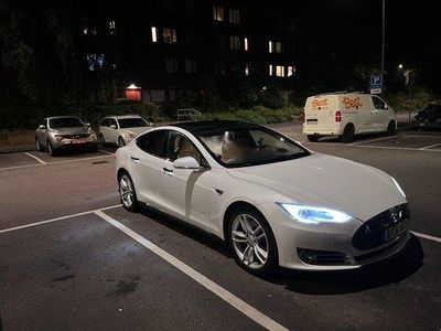 begagnad Tesla Model S 85D