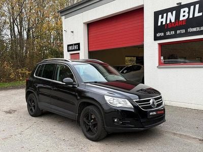 Begagnad VW Tiguan Sportline 200 HK (147 kW) 2010 Svart SUV