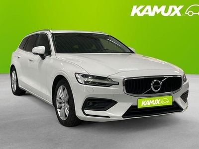 Vit Begagnad 2019 Volvo V60 Momentum Kombi | 209 700 kr (Marknadspris)