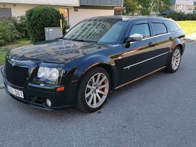 Svart Begagnad 2008 Chrysler 300C Touring Kombi | 165 000 kr