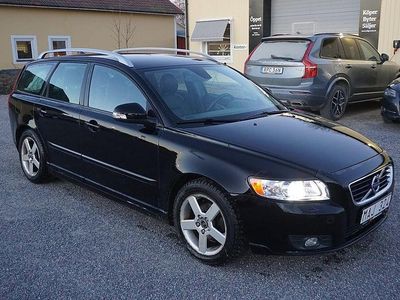 Begagnad Volvo V50 Momentum 116 HK (85 kW) 2011 Svart Kombi