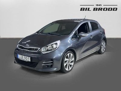 Grå Begagnad 2015 Kia Rio Halvkombi | 99 800 kr (Lite dyr)