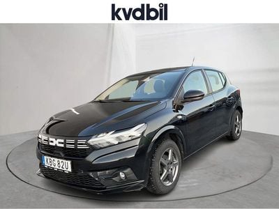 Svart Begagnad 2024 Dacia Sandero | 159 000 kr (Bra pris)