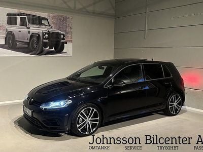 Svart Begagnad 2018 VW Golf VII R Halvkombi | 349 900 kr