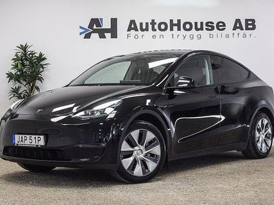 Begagnad Tesla Model Y Long Range AWD 378 kW (514 HK) 2023 Svart SUV