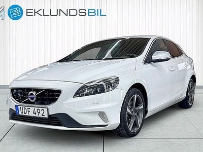 Begagnad Volvo V40 R-Design 150 HK (110 kW) 2016 Ice white Halvkombi