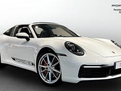 Vit Begagnad 2023 Porsche 992 Cab | 1 595 000 kr