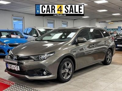 Grå Begagnad 2018 Toyota Auris Hybrid Comfort Kombi | 156 900 kr (Marknadspris)
