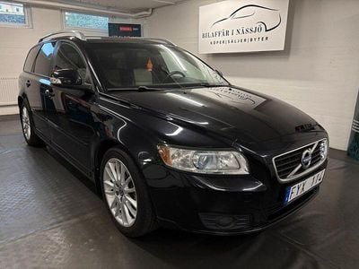 Begagnad Volvo V50 Summum 145 HK (106 kW) 2010 Svart Kombi