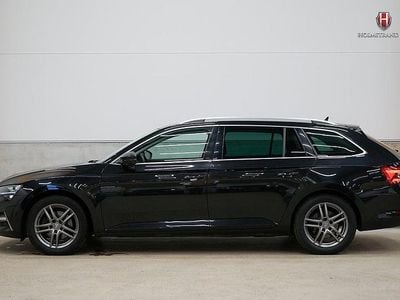 Begagnad Skoda Superb 2023 Svart Kombi
