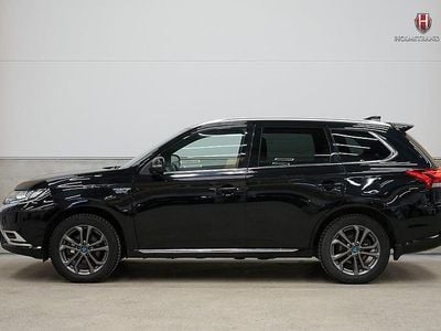 Begagnad Mitsubishi Outlander P-HEV 135 HK (99 kW) 2020 Svart SUV