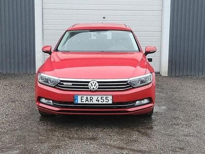 Röd Begagnad 2015 VW Passat Kombi | 149 000 kr (Marknadspris)