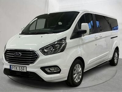 Vit Begagnad 2019 Ford Tourneo Custom Van | 174 000 kr