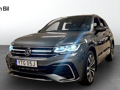 Grå Begagnad 2022 VW Tiguan Allspace R-line SUV | 359 800 kr (Marknadspris)