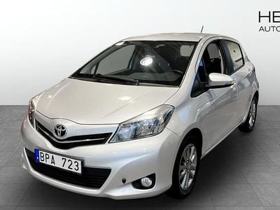 Silver Begagnad 2013 Toyota Yaris Halvkombi | 69 900 kr (Bra pris)