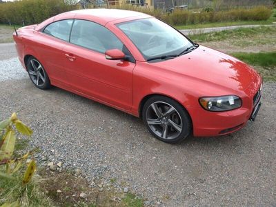 begagnad Volvo C70 2.4 Momentum Euro 4