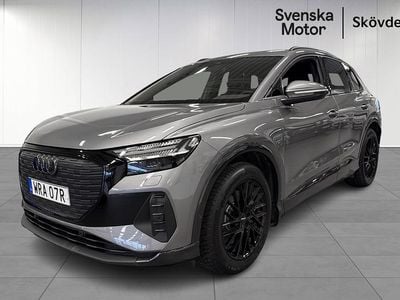 Grå Begagnad 2022 Audi Q4 e-tron Advanced SUV | 339 200 kr (Marknadspris)