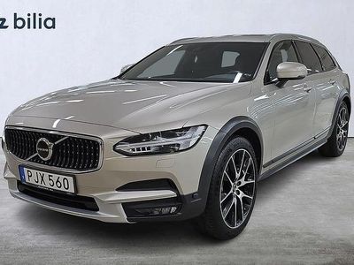 Brun Begagnad 2017 Volvo V90 CC Pro Kombi | 319 000 kr (Marknadspris)