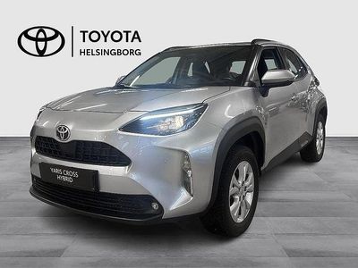 Silver Begagnad 2024 Toyota Yaris Cross Active SUV | 264 900 kr (Marknadspris)