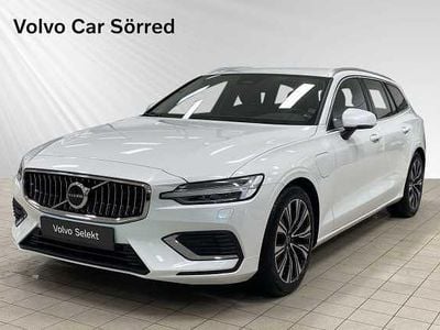 Vit Begagnad 2024 Volvo V60 Core Kombi | 429 900 kr (Bra pris)