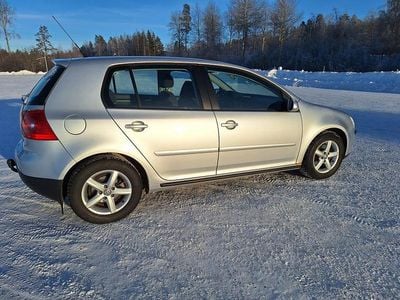 Begagnad VW Golf V 102 HK (75 kW) 2007