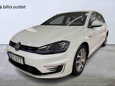 Vit Begagnad 2016 VW Golf VII GTE Halvkombi | 169 900 kr (Marknadspris)