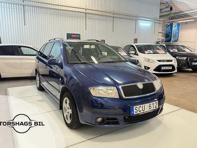 Begagnad Skoda Fabia 80 HK (58 kW) 2007 Blå Kombi