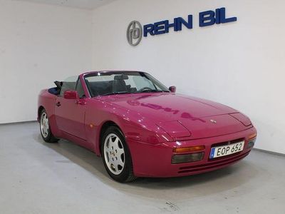 Ljusröd Begagnad 1990 Porsche 944 S2 Cab | 199 000 kr