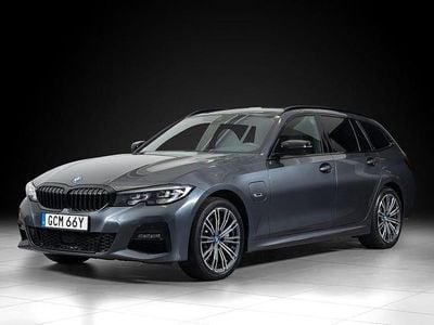 Mineral grå metallic Begagnad 2022 BMW 330 M Sport Kombi | 349 000 kr (Dyr)