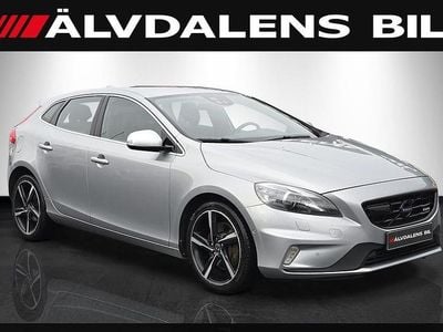 Silver metallic Begagnad 2013 Volvo V40 R-Design Kombi | 138 000 kr (Marknadspris)
