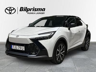 Vit pearl metallic Begagnad 2024 Toyota C-HR Edition SUV | 389 900 kr (Marknadspris)