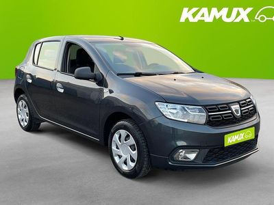 Grå Begagnad 2018 Dacia Sandero Ambiance Halvkombi | 79 700 kr (Marknadspris)