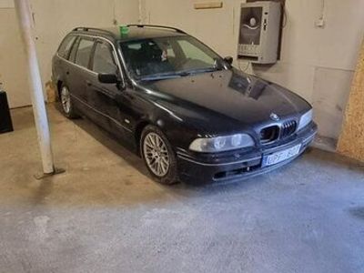 BMW 525