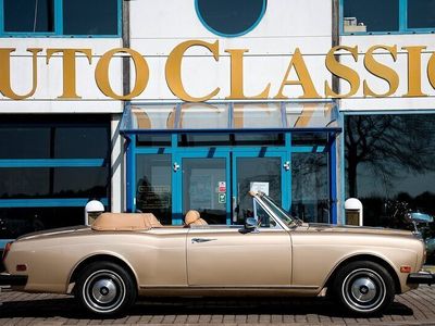 Creme vit Begagnad 1983 Rolls Royce Corniche Cab | 695 000 kr