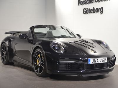 Begagnad Porsche 911 Turbo S Cabriolet 650 HK (478 kW) 2024 Svart Cab