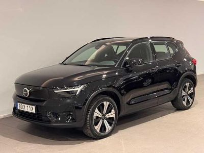 Svart Begagnad 2023 Volvo XC40 SUV | 384 500 kr (Marknadspris)