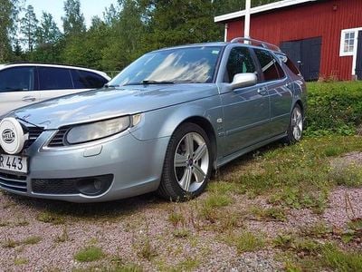 Glacier silver metallic (blågrön metallic) Begagnad 2010 Saab 9-5 Griffin Kombi | 30 000 kr