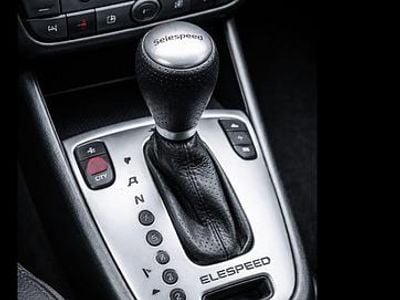 Växellådan har fastnat på fyran Begagnad 2004 Alfa Romeo 147 Halvkombi | 5 000 kr