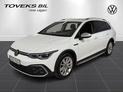 Begagnad VW Golf VIII 190 HK (139 kW) 2022 Pure white Kombi
