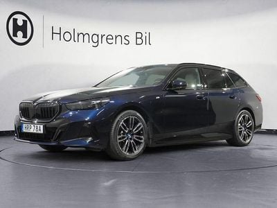 Carbon svart metallic Begagnad 2025 BMW 530 M Sport Kombi | 639 800 kr